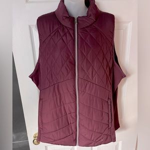 BN without tags Maurice’s Burgundy plus size vest size 2X